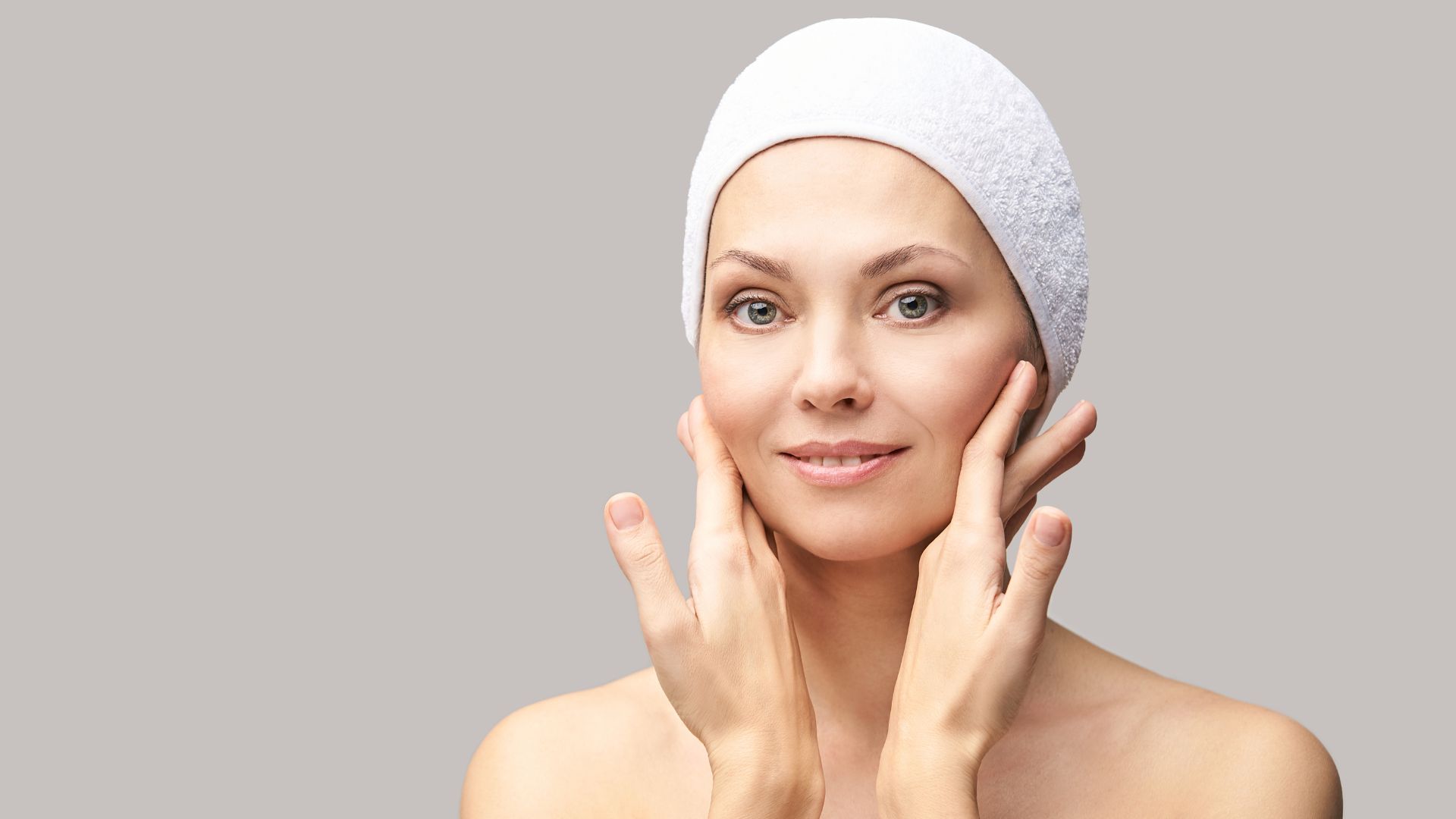 The Benefits of Being a Cosmetic Model in the USA